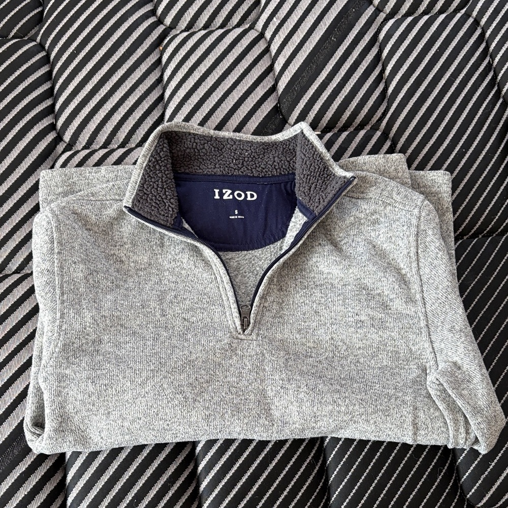 IZOD Men's Heather Gray Zip-Up Sweater